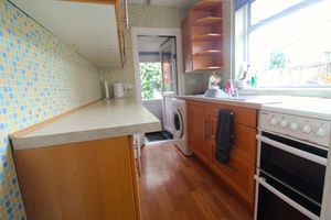 Kitchen- click for photo gallery
